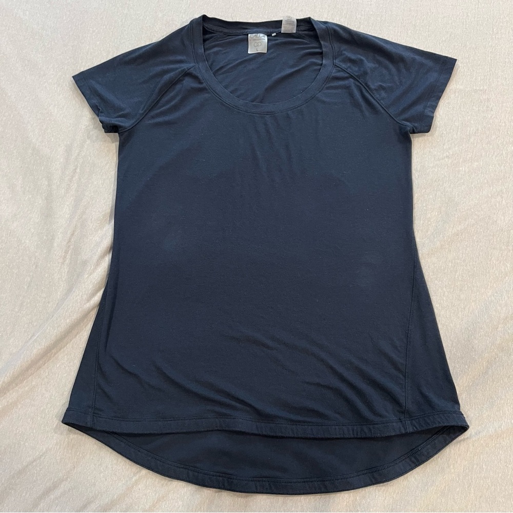 Womens CALIA by CARRIE UNDERWOOD Soft Navy “Be Your Best Self” Top Sz Large